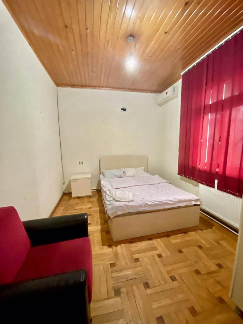 Hotel Nino And Ali Μπατούμι Εξωτερικό φωτογραφία